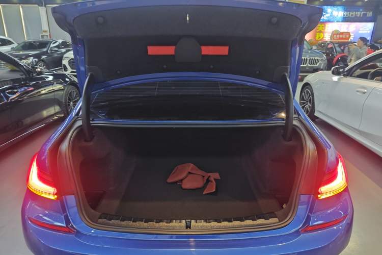 Used BMW 3 Series 2021 Restyled 325Li M Sport Package
