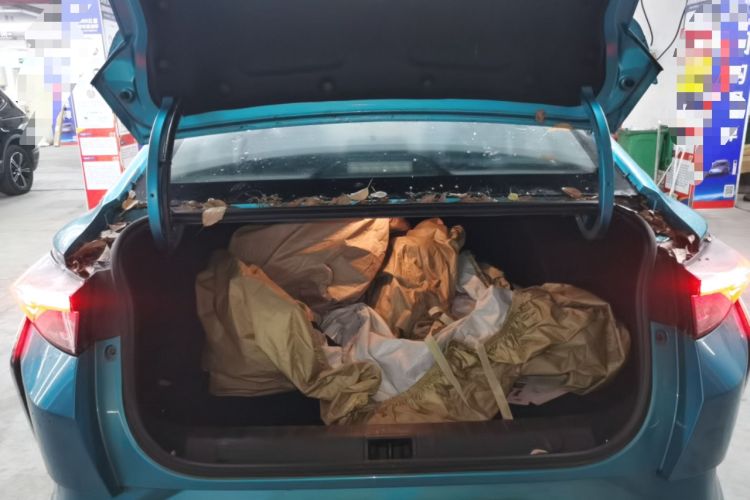 Used Dongfeng Aeolus Yixuan 2021 230T Automatic Chasing Shadow Edition Trunk