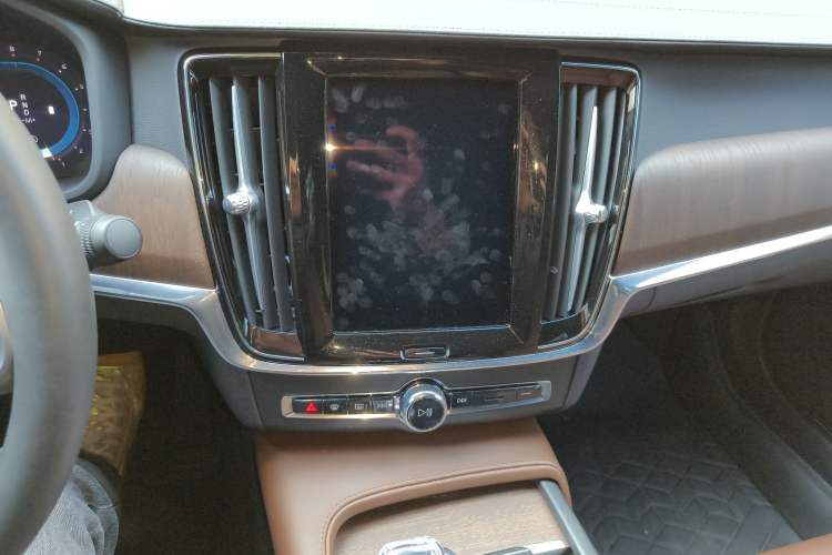 Used Volvo S90 2025 B5 Zhiyuan Luxury Edition
