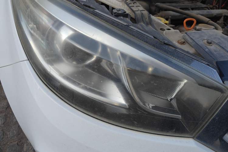 Used Chery Tiggo 3 2014 1.6L Manual Fashion Edition Right Front Headlight