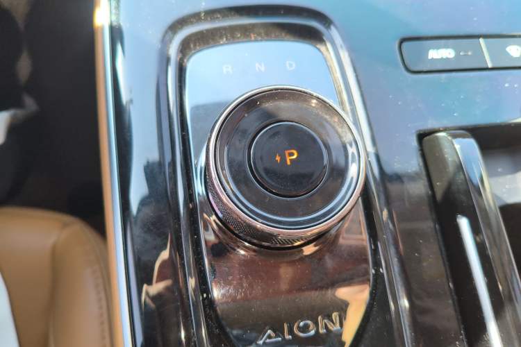 Used AION S 2022 Meizu 580 Gear Lever