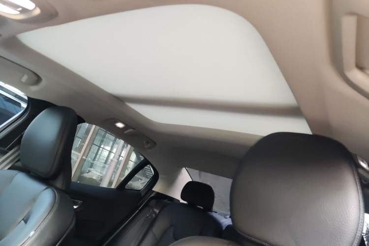 Used Volvo S60 2025 B4 Zhiyuan Luxury Edition
