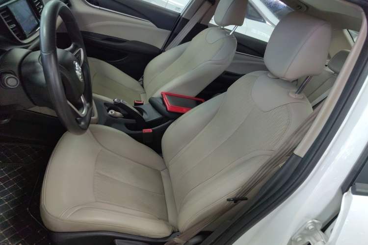 Used Buick GT 2017 15N Automatic Elite Version Left Front Seat