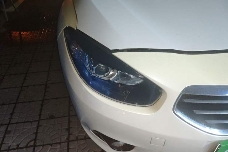 Used Renault Fluence 2013 2.0L Comfort Edition
