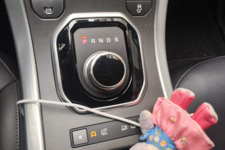 Used Land Rover Range Rover Evoque 2018 240 PS SE Smart Brilliance Edition
