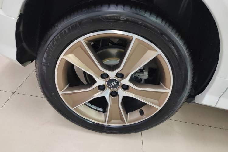 Used Audi Q2L 2024 35TFSI Fashionable and Dynamic Edition