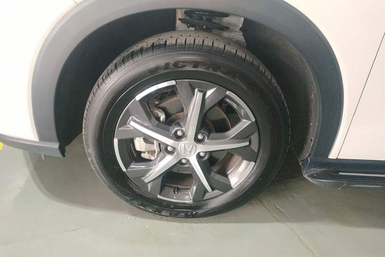 Used Honda ZR-V 2022 1.5T CVT Elite Edition Left Front Wheel Hub