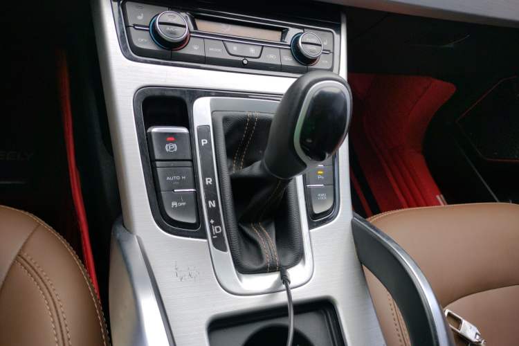 Used Geely Auto Emgrand X7 Sport 2016 1.8TD Automatic All-Wheel-Drive ZhiZun Edition