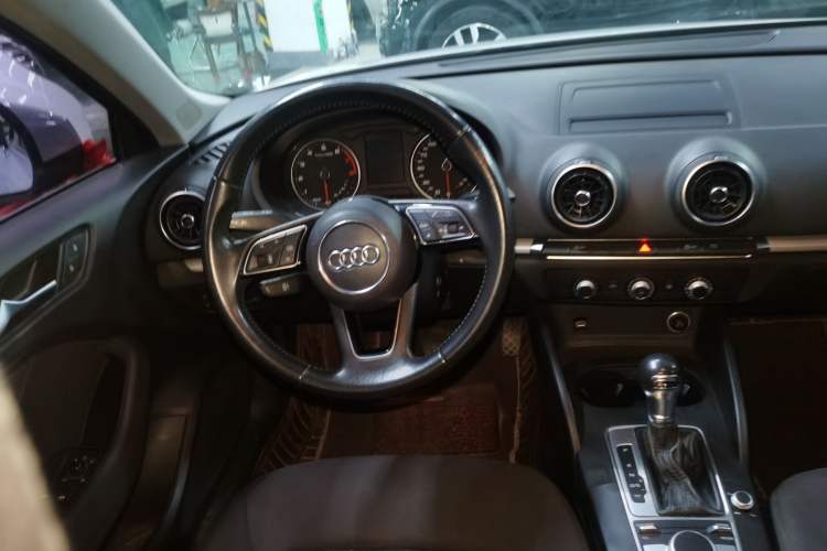 Used Audi A3 2020 Restyled Sportback 35 TFSI Entry-Level China VI Emission Standard