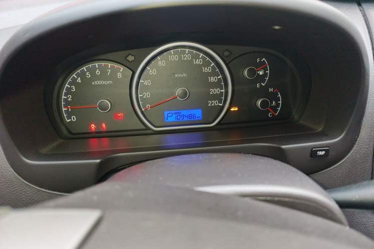 Used Hyundai Celesta 2011 1.6L Automatic Comfort Edition Instrument Cluster