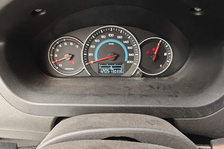 Used Wuling Rongguang V 2018 1.5L Standard Version
