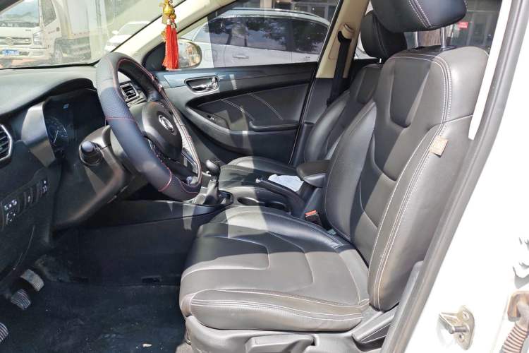 Used Dongfeng Fengon 580 2017 1.8L Manual Comfort Model Left Front Seat