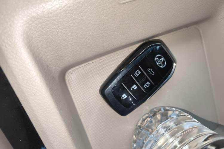 Used Toyota Alphard 2011 3.5L Luxury Edition Vehicle Key