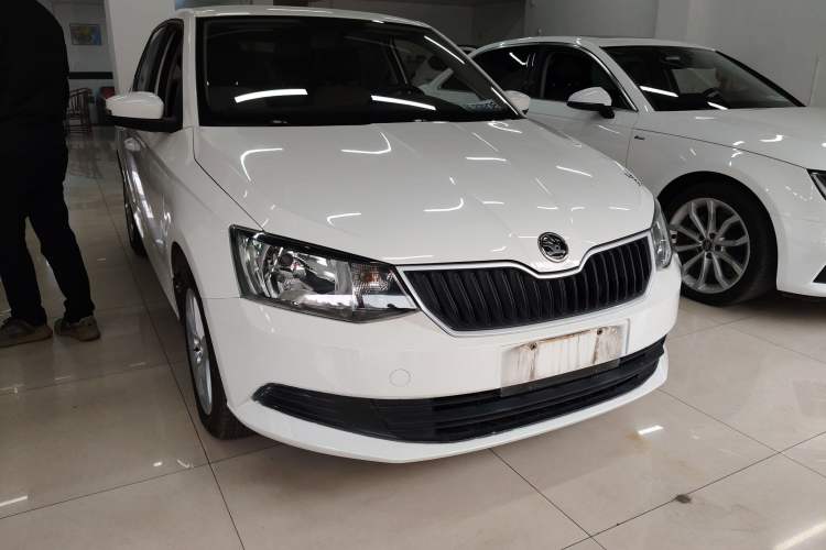 Used Skoda Fabia 2017 1.4L Automatic Car Enjoy Edition