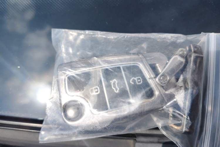 Used Volkswagen Tayron 2023 330TSI Two-Wheel-Drive Luxury Plus Advanced Version Vehicle Key