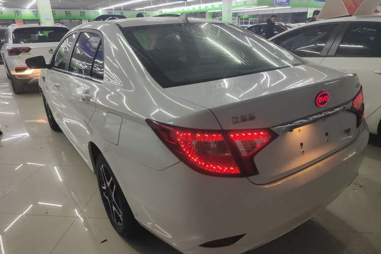 Used BYD G5 2014 1.5TID Automatic Prestige Model