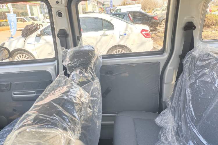 Used Wuling Zhiguang New Energy 2025 Comfort Model