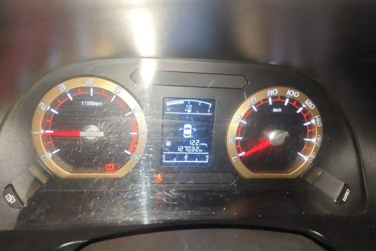 Used FORTHING Lingzhi 2018 M5L 1.6L 9-Seater Comfort Model Instrument Cluster