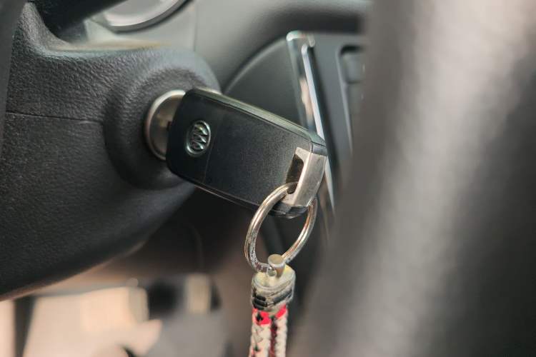 Used Buick Encore 2013 1.4T Automatic Two-Wheel Drive Elite Model Vehicle Key