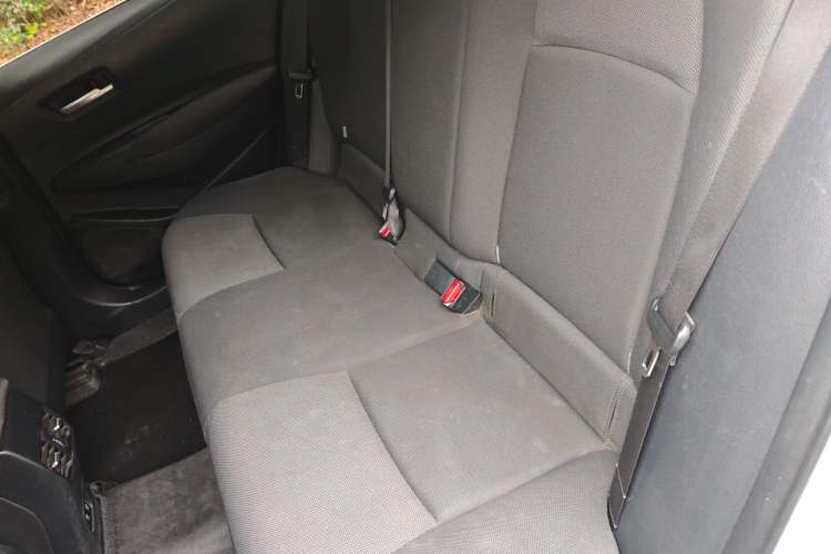 Used Toyota Levin 2019 Dual-Engine 1.8H E-CVT Luxury Edition China VI Standard
