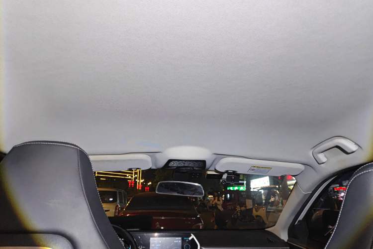 Used NETA U 2021 Revised Pro 400 Industry Custom Edition Headliner