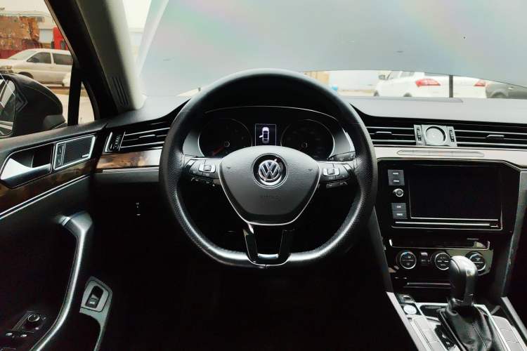Used Volkswagen Magotan 2019 330TSI DSG Luxury Version China VI Standard
