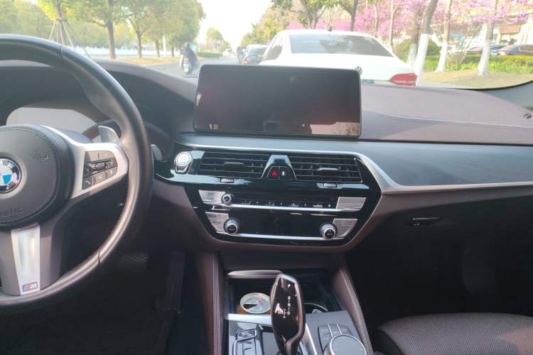 Used BMW 5 Series 2022 Revised Version 3 530Li Luxury Edition M Sport Package
