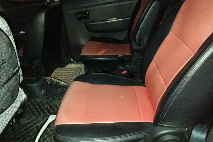 Used Dongfeng Fengon 330 2016 1.5L Manual Enjoyment Model DK15