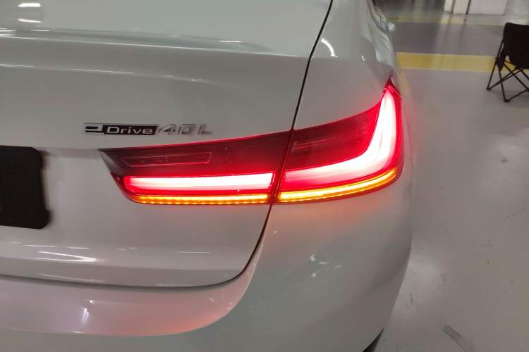 Used BMW i3 2023 eDrive 40 L Midnight Sports Package