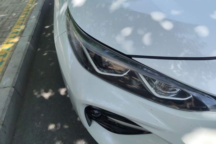 Used Toyota Wildlander 2021 Dual-Engine 2.5L E-CVT Two-Wheel Drive Luxury Edition
