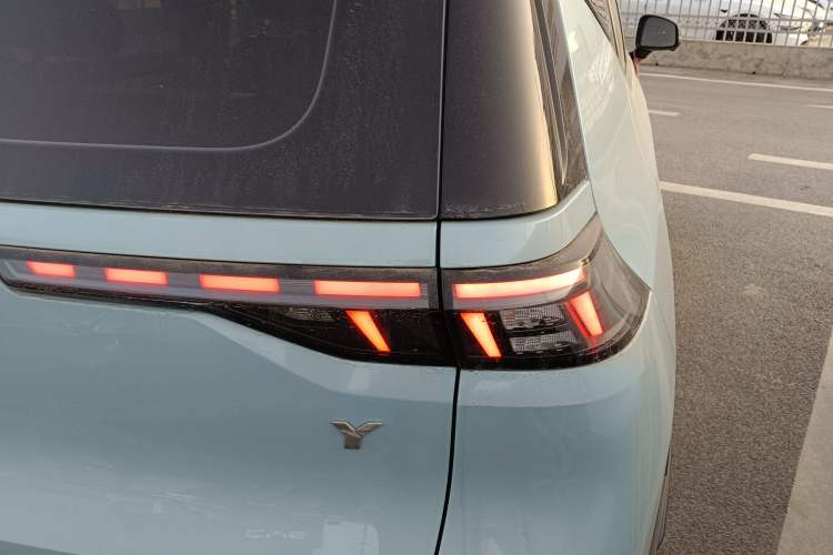 Used AION Y 2022 70 Enjoyment Edition Lithium Iron Phosphate
