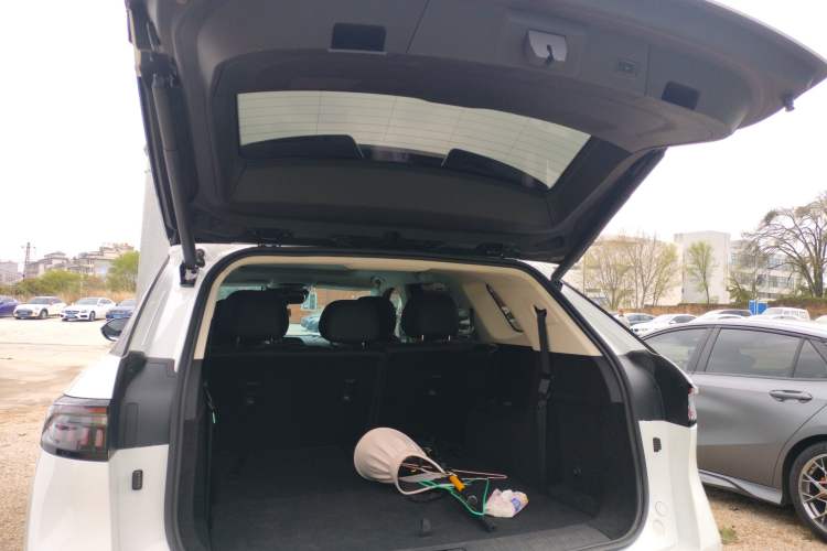 Used Chery Tiggo 9 2023 2.0T Dual-Clutch Two-Wheel Drive Luxury Edition 7 Seats