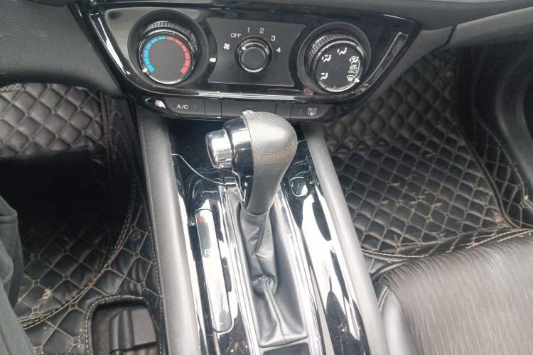Used Honda Vezel 2020 1.5L CVT Pioneer Edition Gear Lever