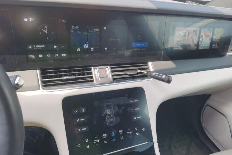 Used Li Auto ONE 2021 Extended-Range 6-Seater Version Audio And AC Panel