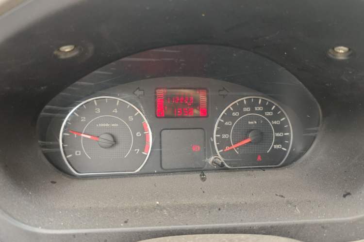 Used Wuling Rongguang V 2018 1.5L Practical Version Instrument Cluster