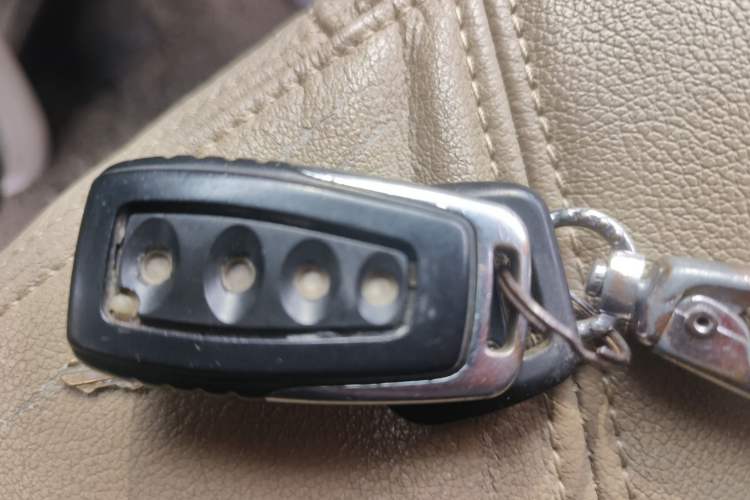 Used Leopaard Heijingang 2013 2.2L Manual Two-Wheel Drive Standard Version Vehicle Key