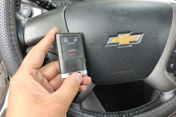 Used Chevrolet Captiva 2015 2.4L 4x4 Flagship Edition 7-Seater