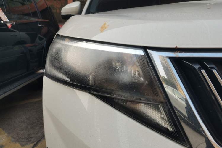 Used Skoda Kamiq 2020 1.5L Automatic Comfort Edition Right Front Headlight