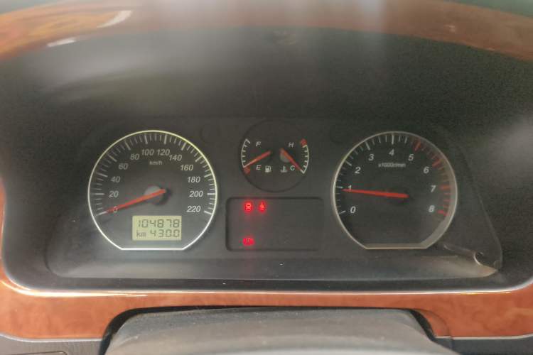 Used Jinbei Grace 2016 2.0L Standard Delivery Version