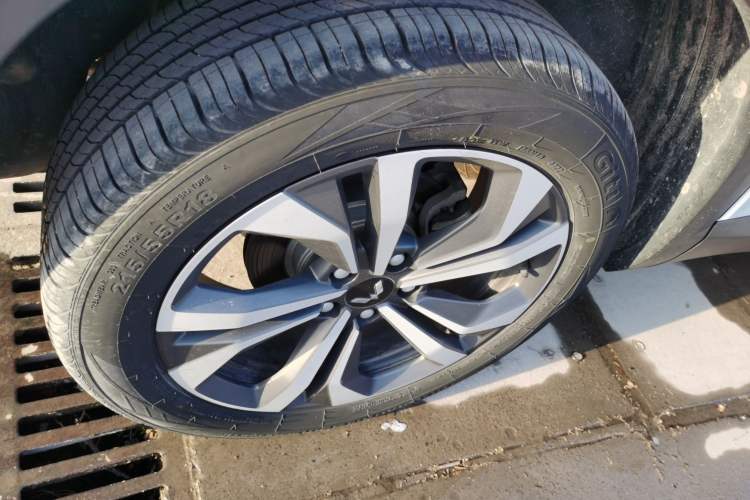 Used Wuling Asta 2022 2.0L DHT Electric-Speed Version