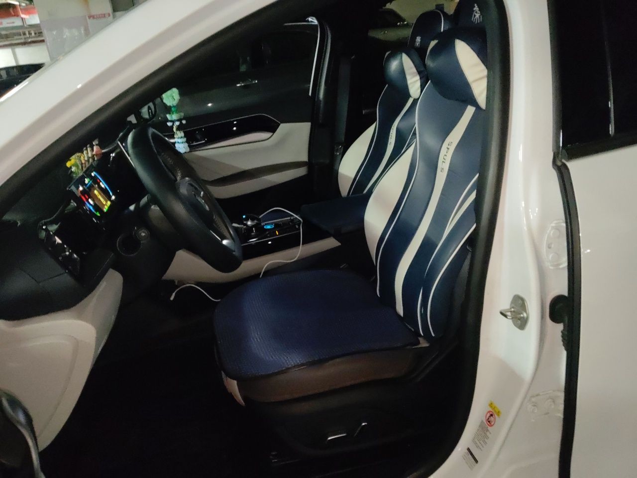 BYD Qin PLUS 2024 HONOR Edition DM-i 120KM Beyond Model — снимка 15