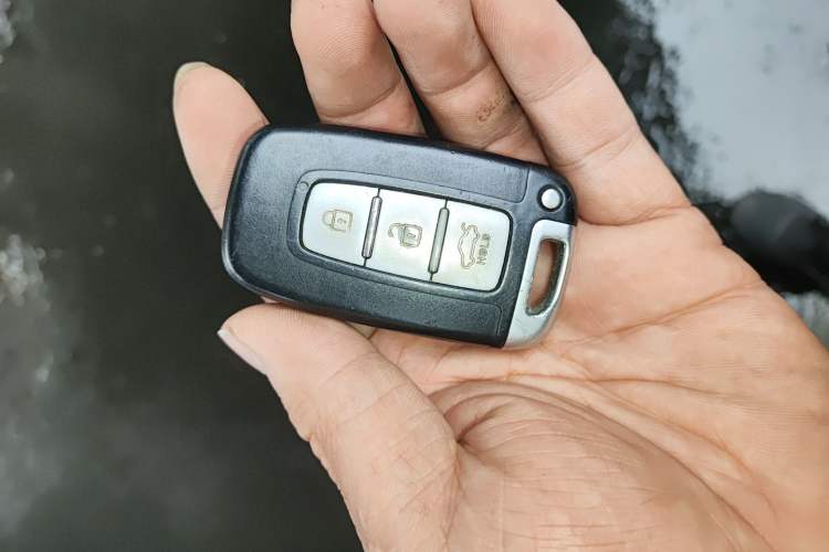 Used Hyundai Elantra (5th Generation / Langdong) 2013 1.6L Automatic Leading Model
