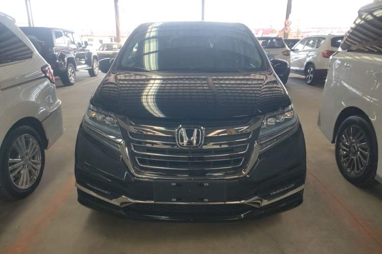 Used Honda Elysion 2019 2.0L Hybrid Luxury Edition
