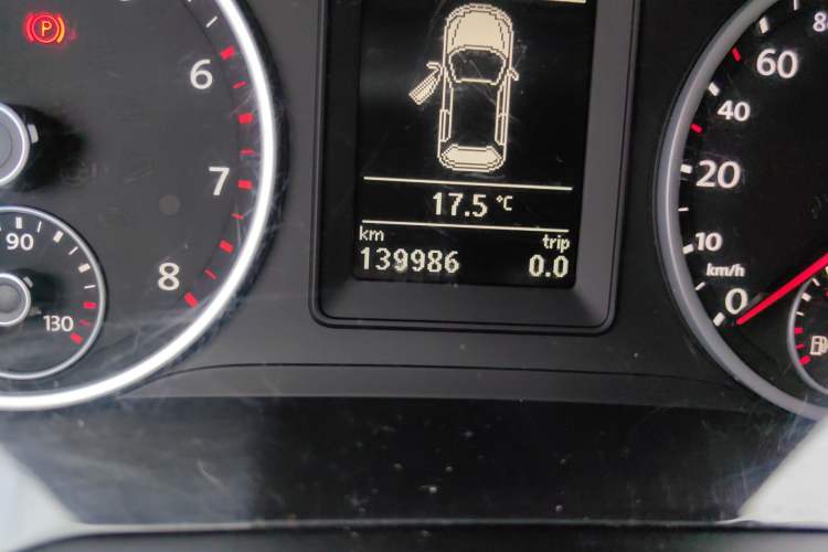 Used Volkswagen Tiguan 2016 280TSI Automatic Two-Wheel Drive Silk Road Comfort Edition Odometer Close Up