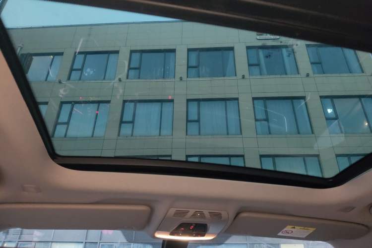 Used BMW X1 2018 sDrive18Li Luxury Model Headliner