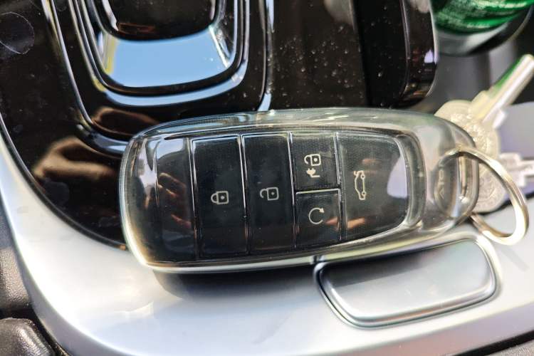 Used AION S Plus 2025 Comfort Version 53.241 kWh Vehicle Key