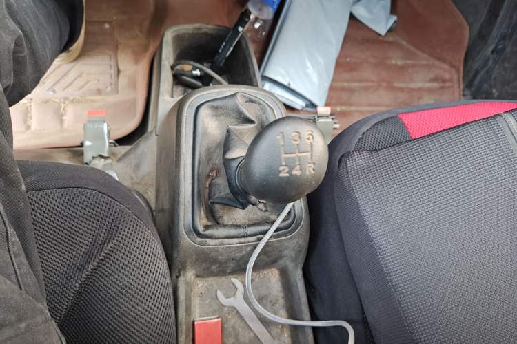 Used Wuling Rongguang S 2023 1.5L Basic Enclosed-Window Vehicle 2 Seats