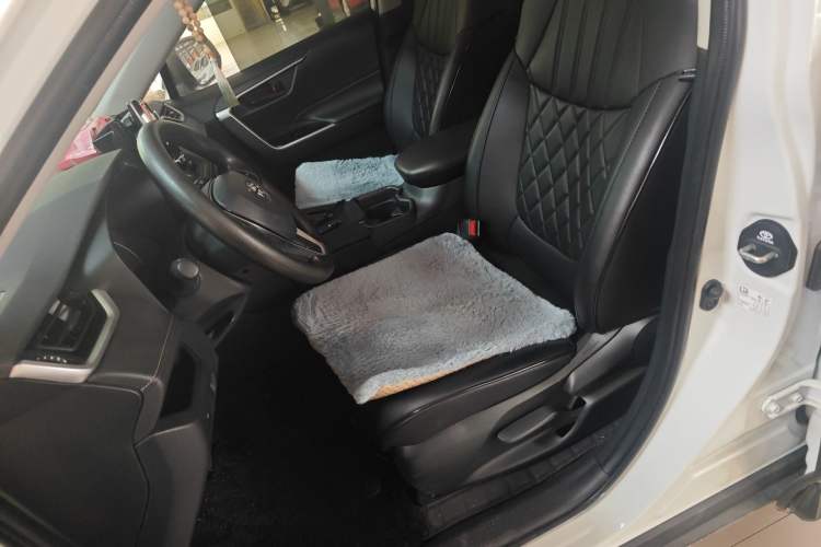 Used Toyota RAV4 2024 2.0L CVT Two-Wheel Drive Urban Edition