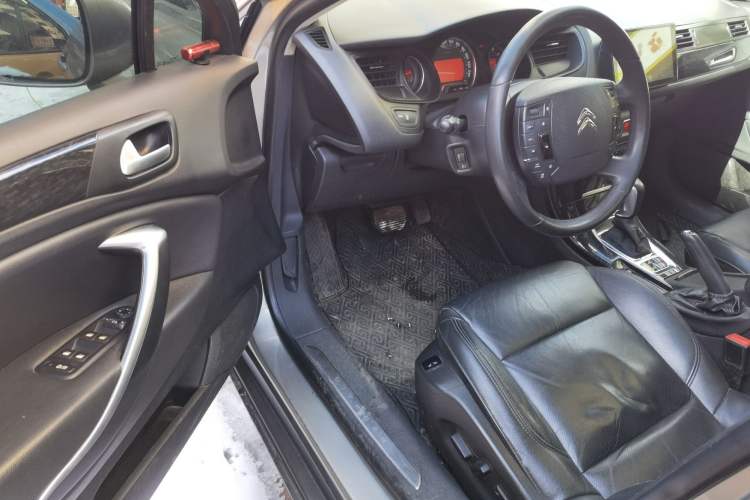 Used Citroen C5 2013 2.0L Automatic Luxury Model
