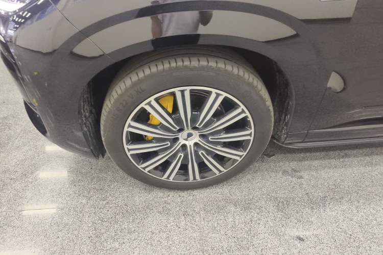 Used Denza N9 2025 Prestige Version
